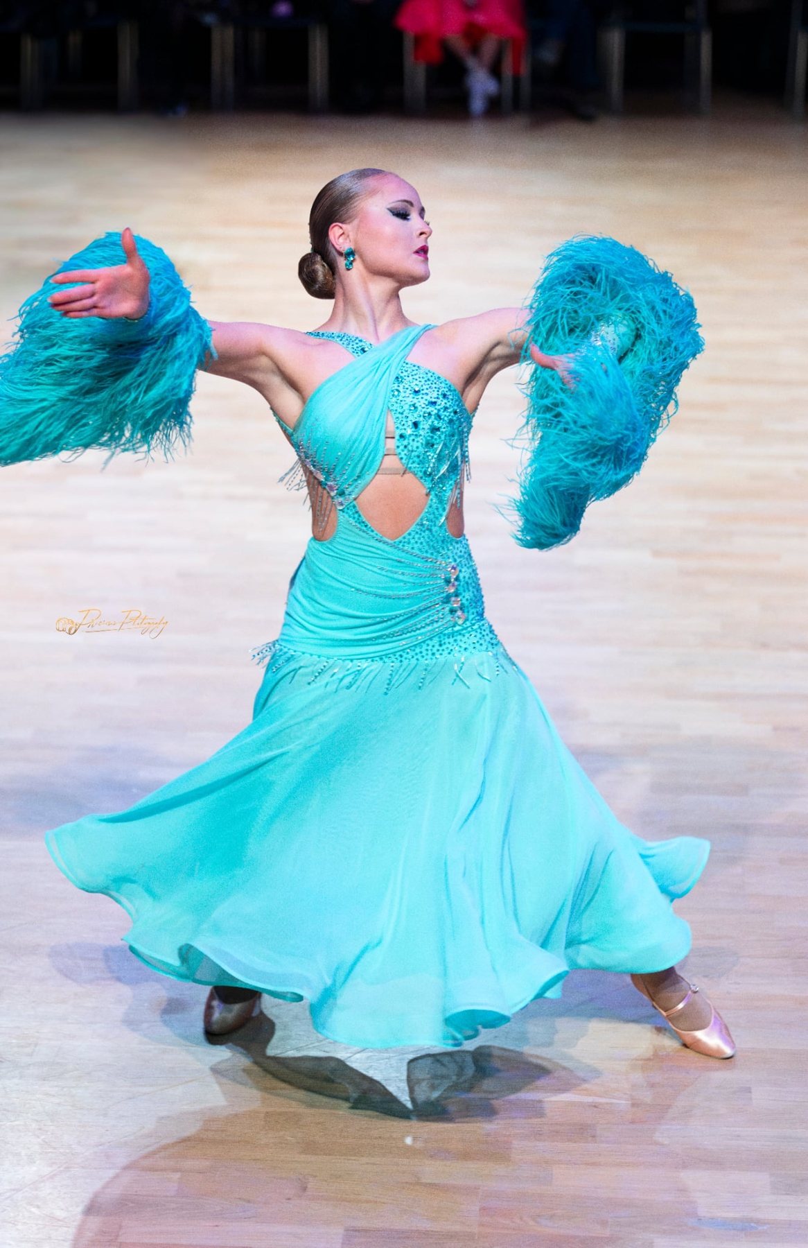 Silke Nybroe danser standard